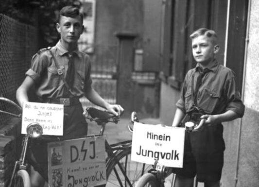 „Heile, heile Hitler”: Harburger Kindheit in der Nazi-Zeit
