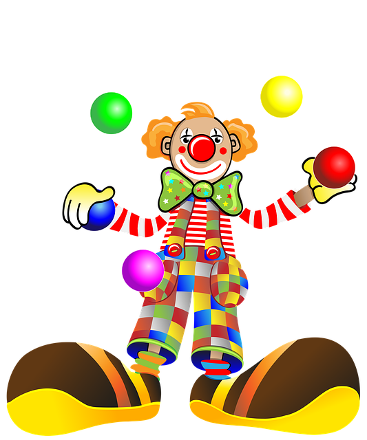 Ein Clown jongliert mit bunten Bällen