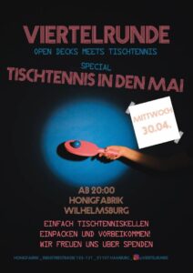 Eine Tischtenniskelle mit einem Ball darauf, die eine Hand hält wird von einem runden Scheinwerferlicht beleuchtet. Dazu die VA-Infos