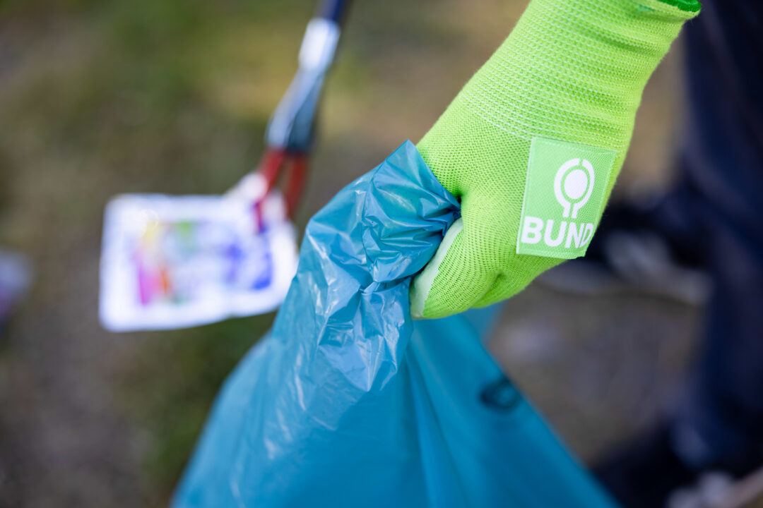 Müllsammelaktion Sanitas-Sonntag