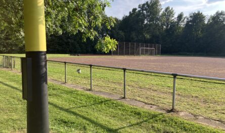 Der leere Sportplatz vin SV Vorwärts 93 Ost Foto: Calle Stentzler