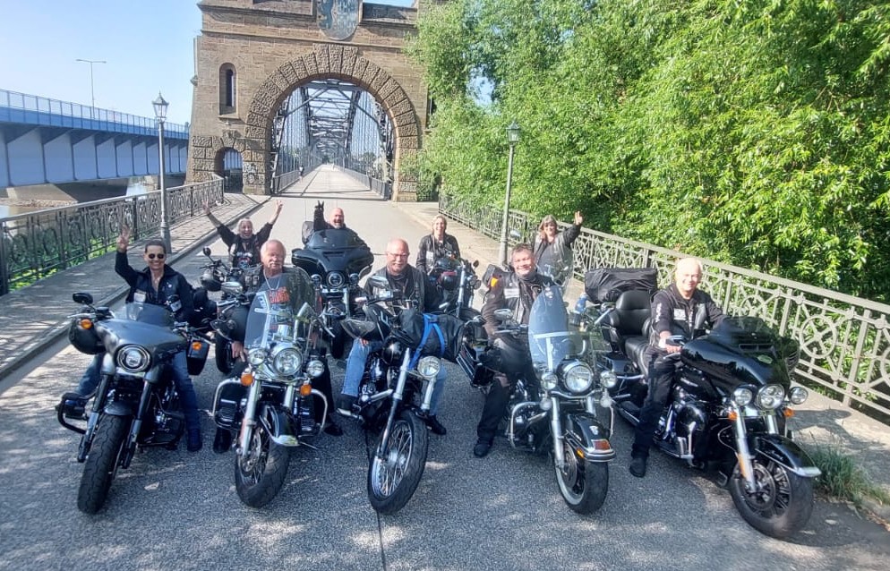 NICOSTARS Charity Ride für Kinderkrebszentrum UKE