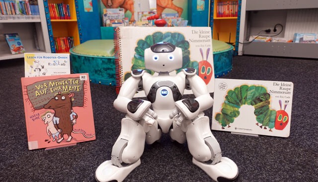 Bilderbuchkino "Zilly und Zingaro-der böse Roboter" mit Roboter NAO