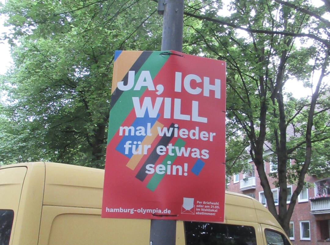 Werbeplakat im Laternenpfahl: Aufschrift: Ja, ich will mal wieder für etwas sein