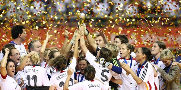 Rineuto: Die besten Frauen der Welt